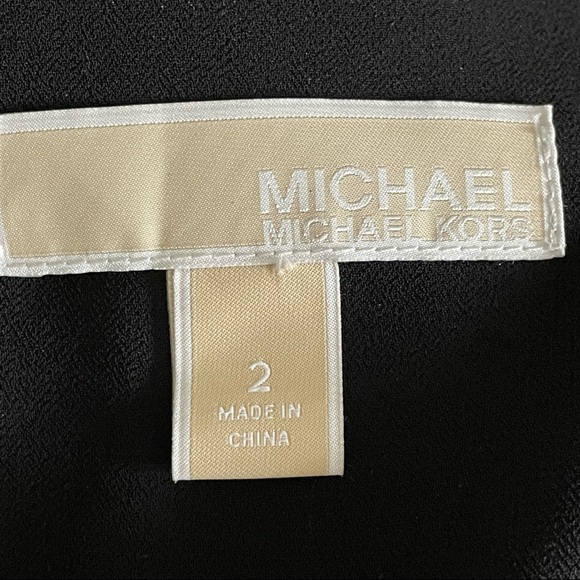 🌸3. Michael Kors dress 
Size 2 100% silk - Picture 11 of 12
